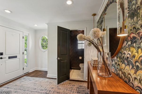 Interior, Pendant Lights, Recessed Lighting, Wood Texture Flooring