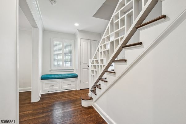 Interior, Recessed Lighting, Walk-in Closets, Wood Texture Flooring