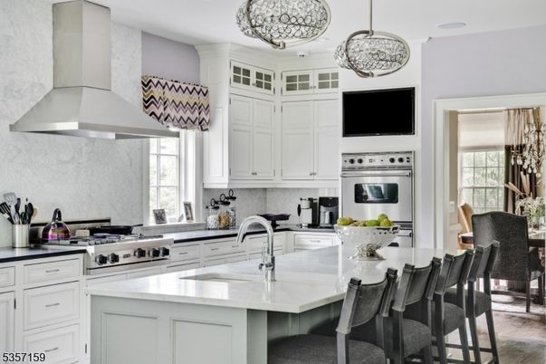 Interior, Kitchen, Pendant Lights, Stainless Steel Appliances