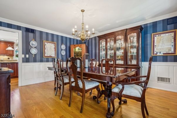 Chandelier, Dining room, Interior, Wood Texture Flooring