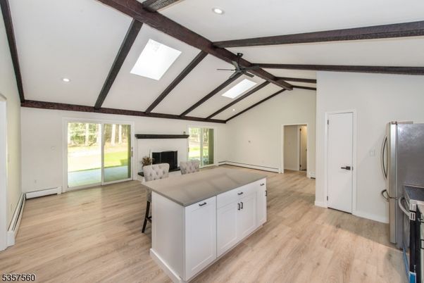 Empty room, Interior, Recessed Lighting, Wooden Beams, Wood Texture Flooring