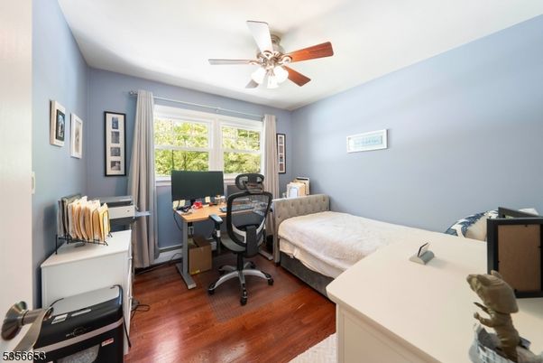 Bedroom, Home Office, Interior, Wood Texture Flooring