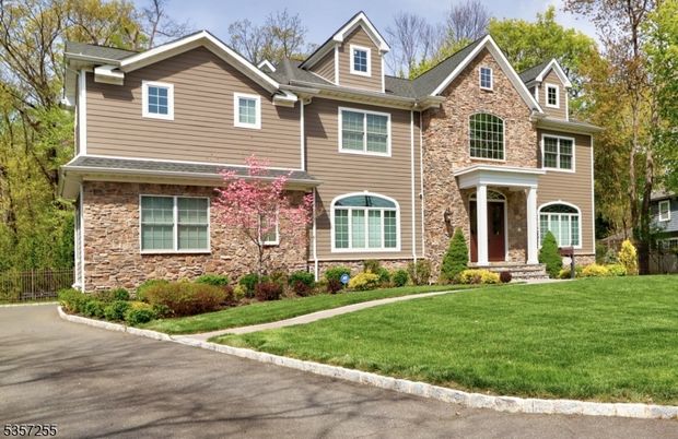Exterior, Facade, Brick Facade, Brick Traditional