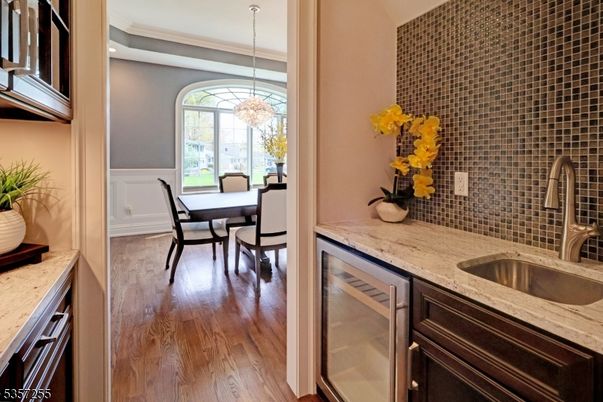 Chandelier, Dining room, Interior, Pendant Lights, Wood Texture Flooring