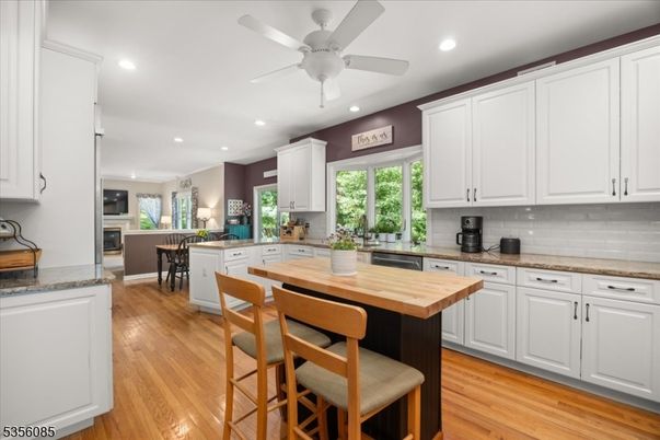 Dining room, Interior, Kitchen, Recessed Lighting, Wood Texture Flooring