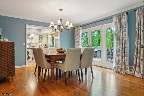 Chandelier, Dining room, Interior, Kitchen, Wood Texture Flooring