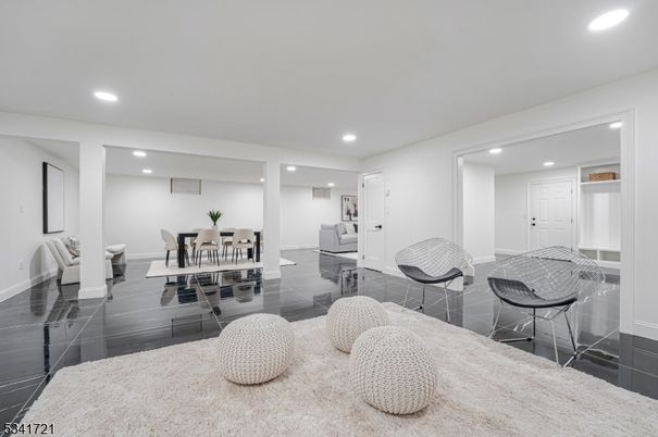 Dining room, Interior, Recessed Lighting