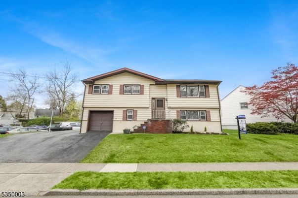 Attached, Exterior, Facade, Raised Ranch