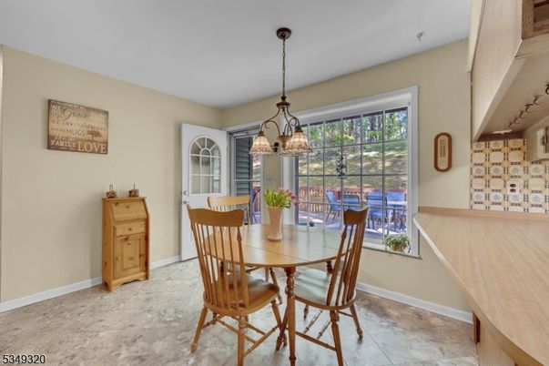 Chandelier, Dining room, Interior, Pendant Lights