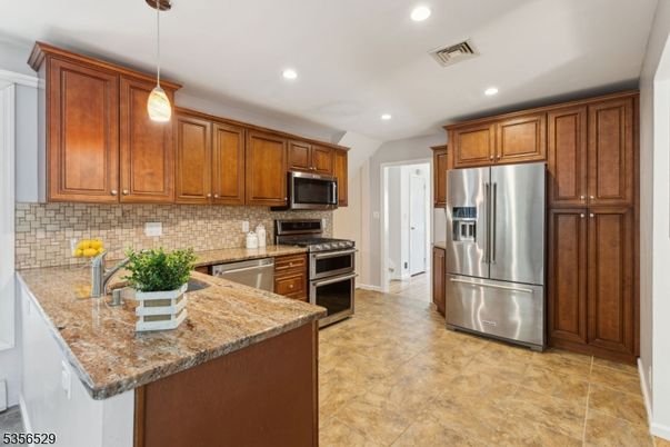 Interior, Kitchen, Pendant Lights, Recessed Lighting, Stainless Steel Appliances