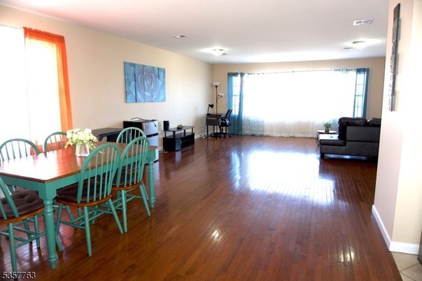 Dining room, Interior, Living room, Recessed Lighting, Wood Texture Flooring