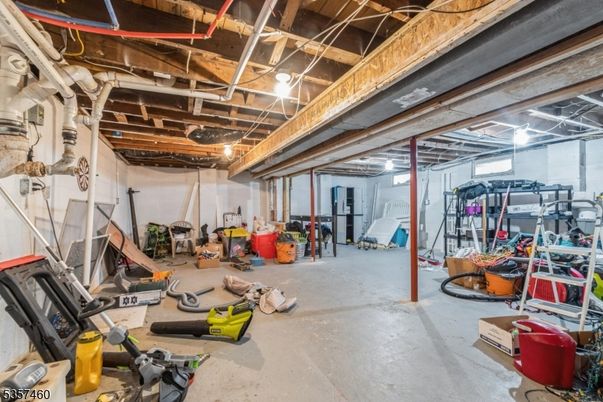 Fitness Equipment, Interior, Wooden Beams