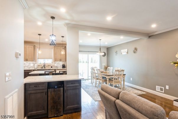 Dining room, Interior, Kitchen, Pendant Lights, Recessed Lighting, Wood Texture Flooring