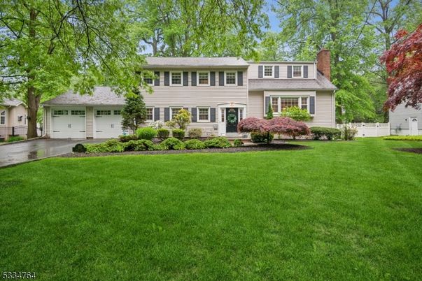 Attached, Backyard, Exterior, Facade, Split Level