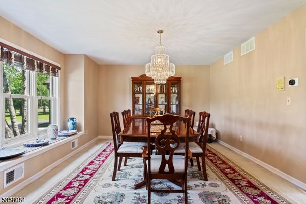 Chandelier, Dining room, Interior