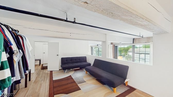 Interior, Walk-in Closets, Wood Texture Flooring