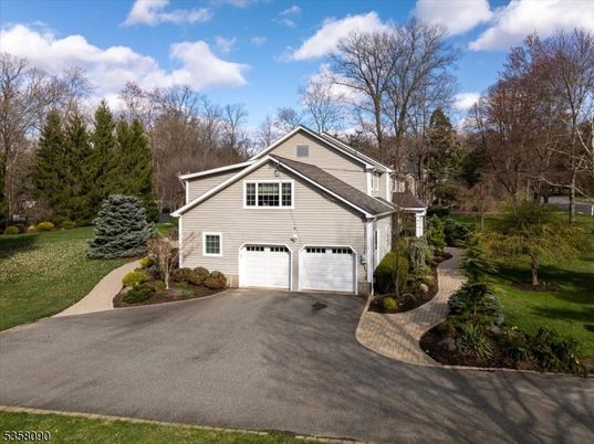 Attached, Exterior, Facade, Farmhouse