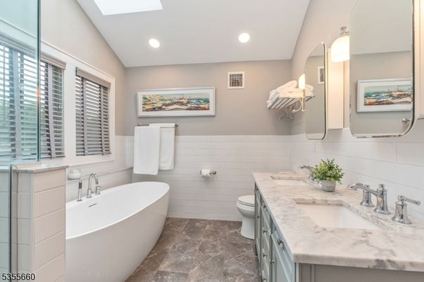 Bathroom, Dual Sink Vanities, Free Standing Baths, Interior, Recessed Lighting