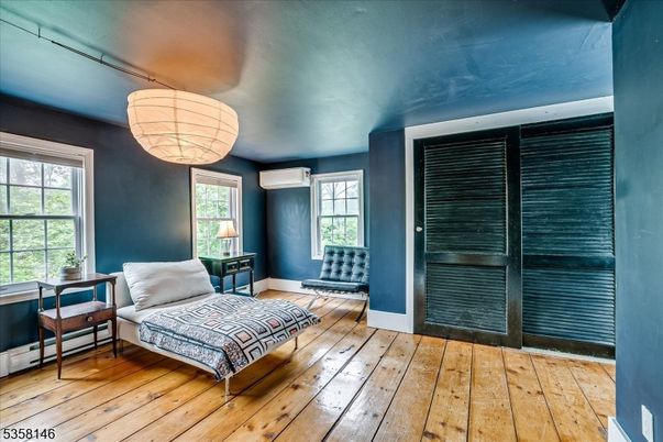 Interior, Pendant Lights, Wood Texture Flooring