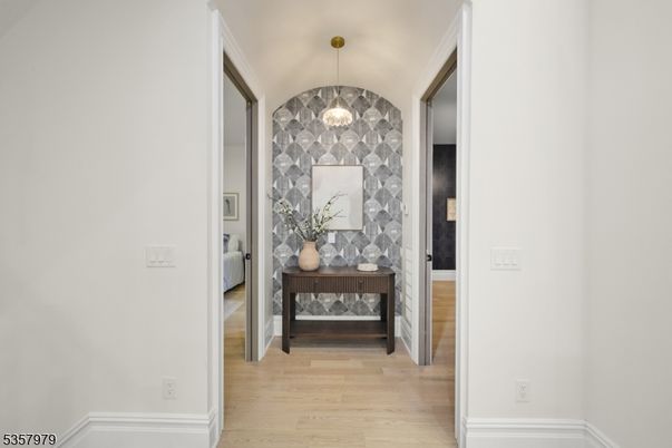 Interior, Pendant Lights, Wood Texture Flooring