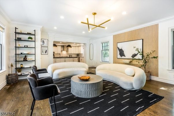 Interior, Kitchen, Living room, Pendant Lights, Recessed Lighting, Stainless Steel Appliances, Wood Texture Flooring