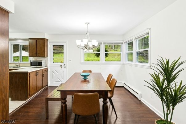 Chandelier, Dining room, Interior, Kitchen, Wood Texture Flooring