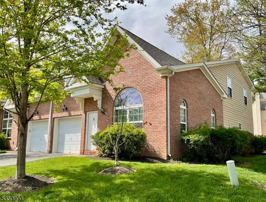 Attached, Exterior, Facade, Brick Facade, Brick Traditional