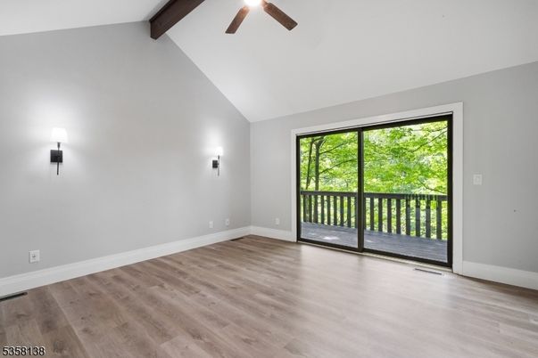 Empty room, Interior, Wooden Beams, Wood Texture Flooring