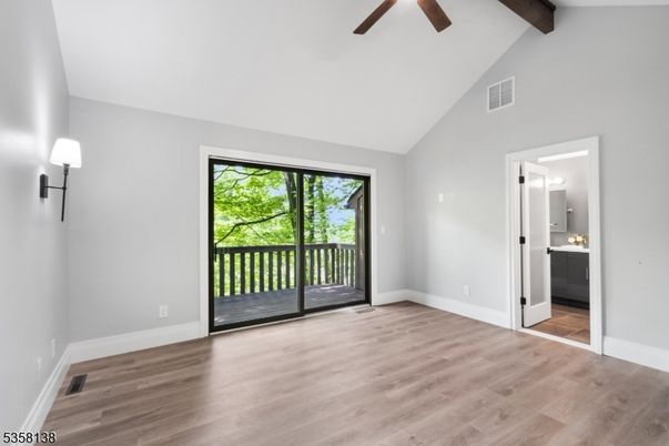 Empty room, Interior, Wooden Beams, Wood Texture Flooring