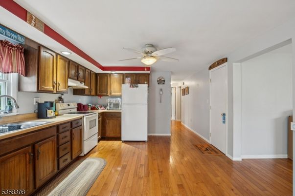 Interior, Kitchen, Wood Texture Flooring