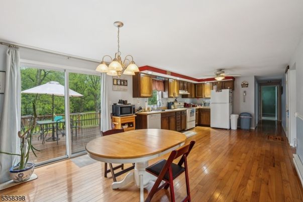 Chandelier, Dining room, Interior, Kitchen, Wood Texture Flooring