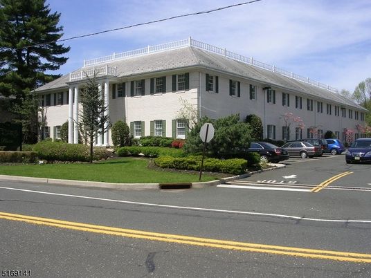 Exterior, Facade, Georgian