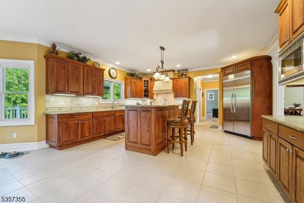 Chandelier, Interior, Kitchen, Pendant Lights, Recessed Lighting, Stainless Steel Appliances