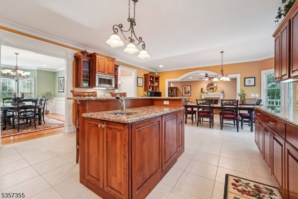 Chandelier, Dining room, Interior, Kitchen, Recessed Lighting
