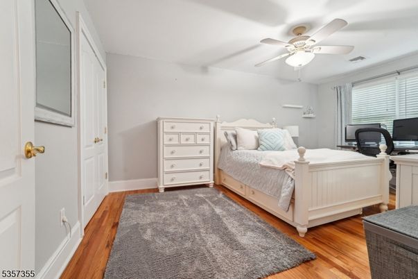 Bedroom, Home Office, Interior, Wood Texture Flooring