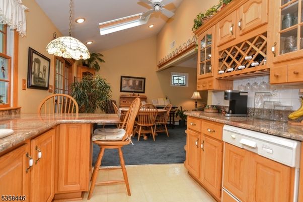 Dining room, Interior, Kitchen, Recessed Lighting