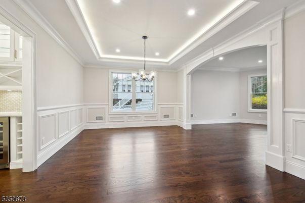 Chandelier, Empty room, Interior, Recessed Lighting, Wood Texture Flooring