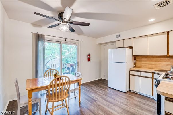 Dining room, Interior, Kitchen, Recessed Lighting, Wood Texture Flooring