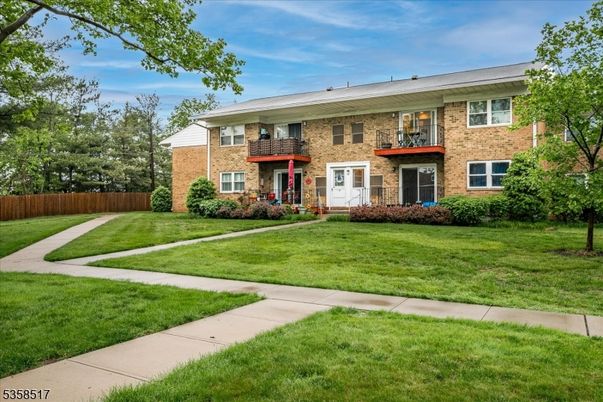 Backyard, Exterior, Facade, Brick Facade, Georgian