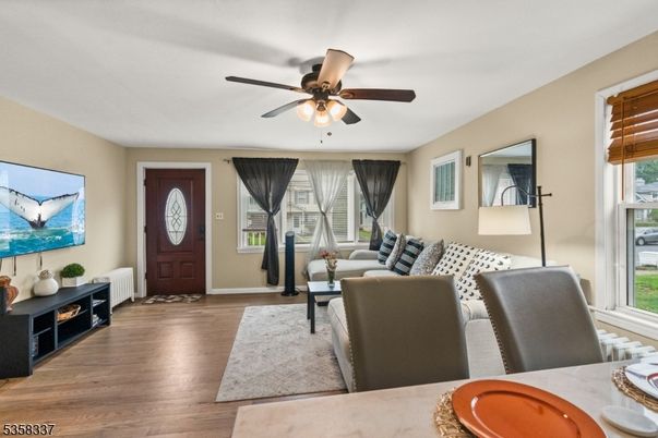 Dining room, Interior, Living room, Wood Texture Flooring