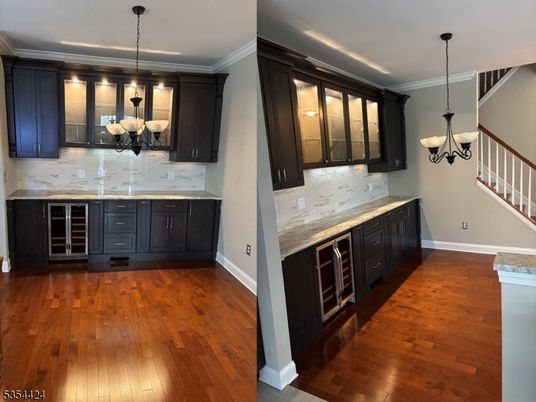 Interior, Pendant Lights, Wood Texture Flooring