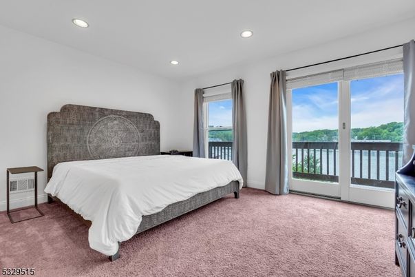 Bedroom, Interior, Recessed Lighting, Water
