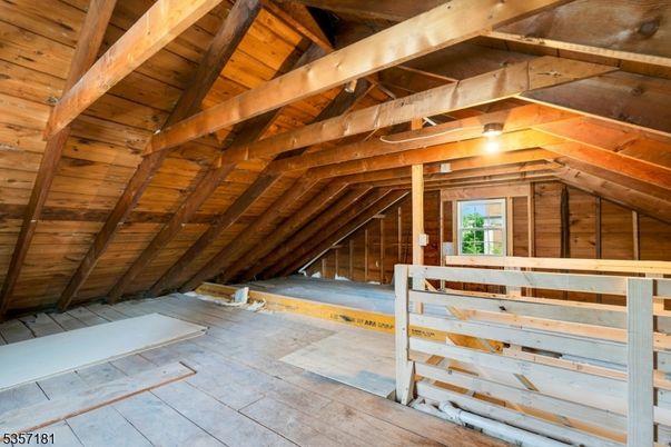Empty room, Interior, Wooden Beams, Wooden Ceilings, Wooden Walls