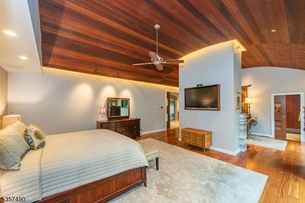 Bedroom, Interior, Recessed Lighting, Wooden Ceilings, Wood Texture Flooring