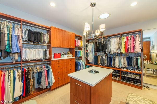 Interior, Pendant Lights, Recessed Lighting, Walk-in Closets