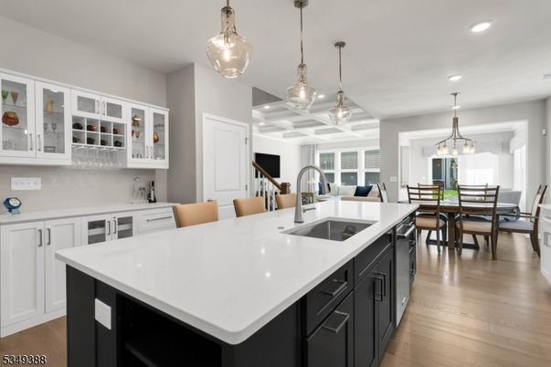 Dining room, Interior, Kitchen, Pendant Lights, Recessed Lighting, Wood Texture Flooring
