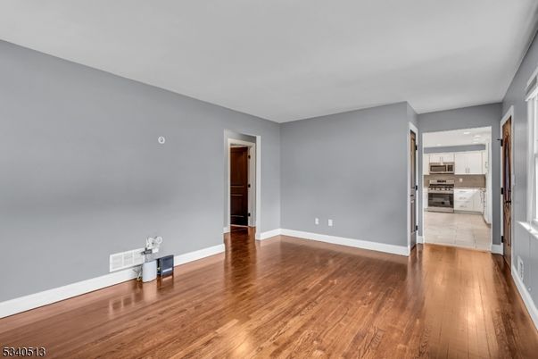 Empty room, Interior, Kitchen, Wood Texture Flooring