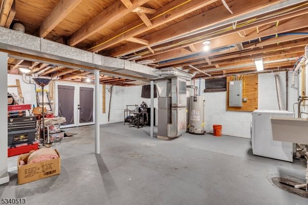 Interior, Washer, Wooden Beams, Wooden Ceilings
