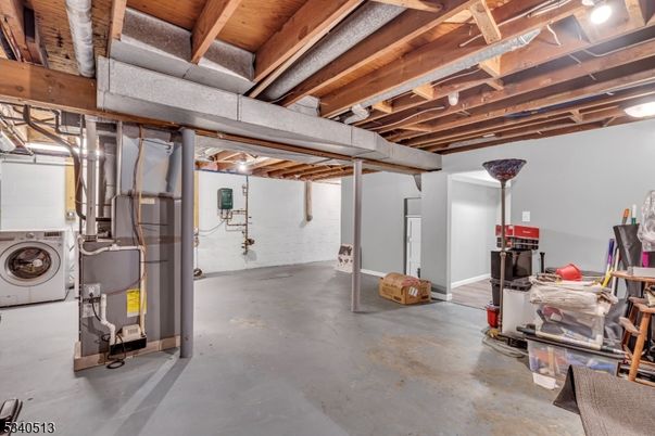 Interior, Washer, Wooden Beams, Wooden Ceilings