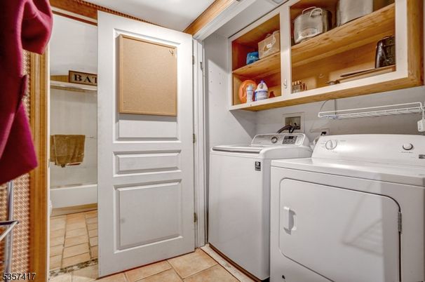 Interior, Recessed Lighting, Utility Closets, Washer